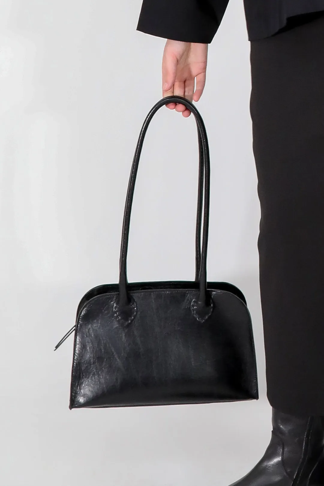 ARDEN 12 BAG IN ITALIAN VEGETABLE TANNED LEATHER