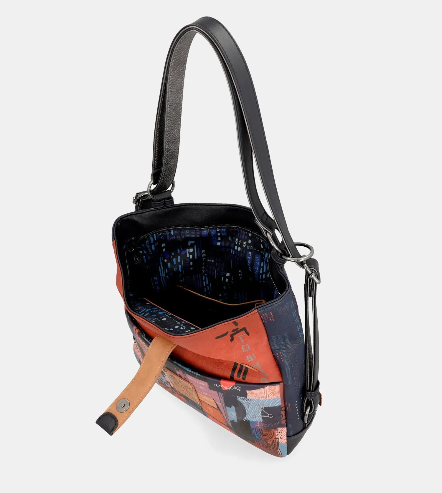 Contemporary shoulder bag convertible into a backpack Contemporary