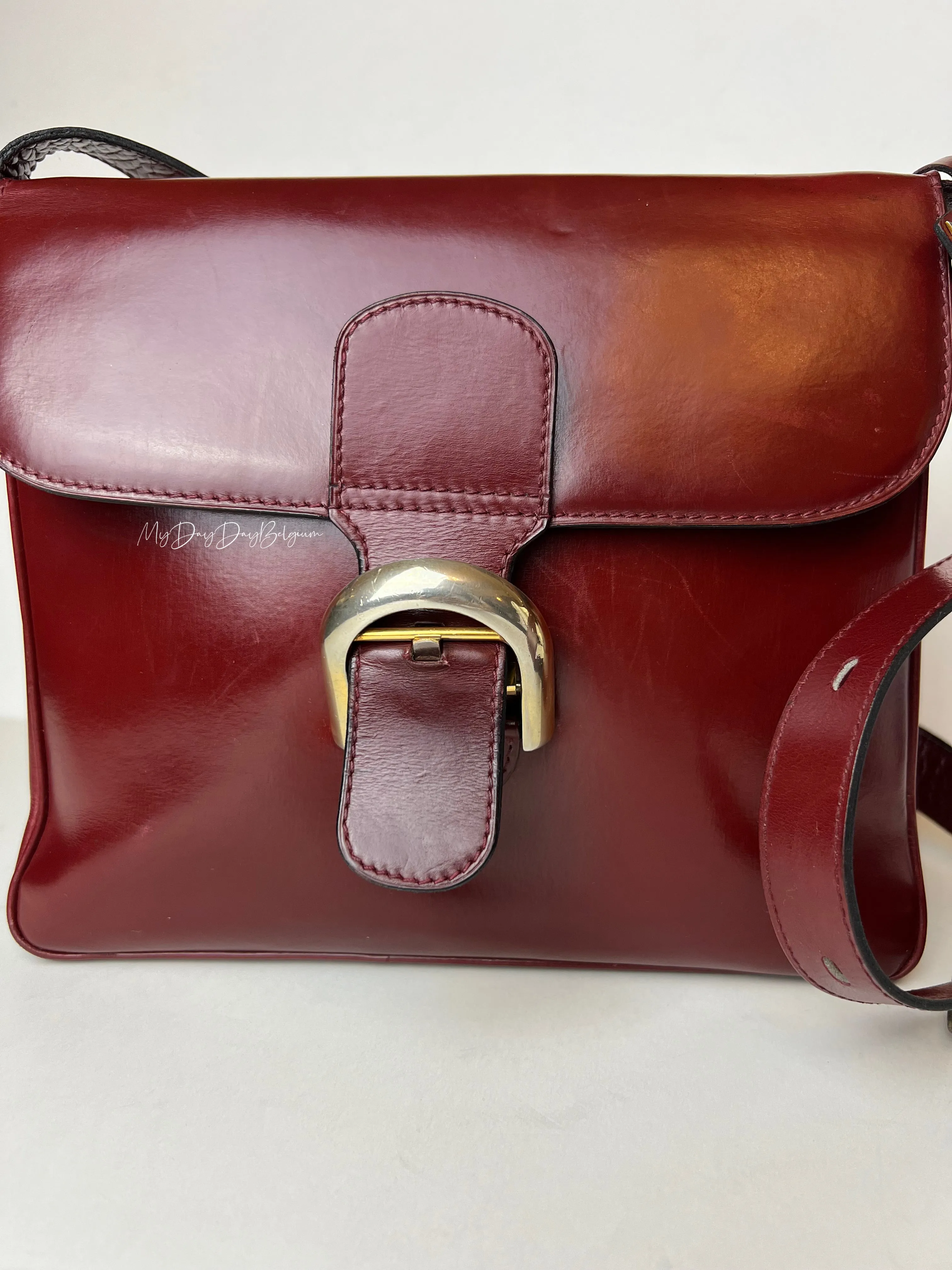 Delvaux Festival 1971 burgundy