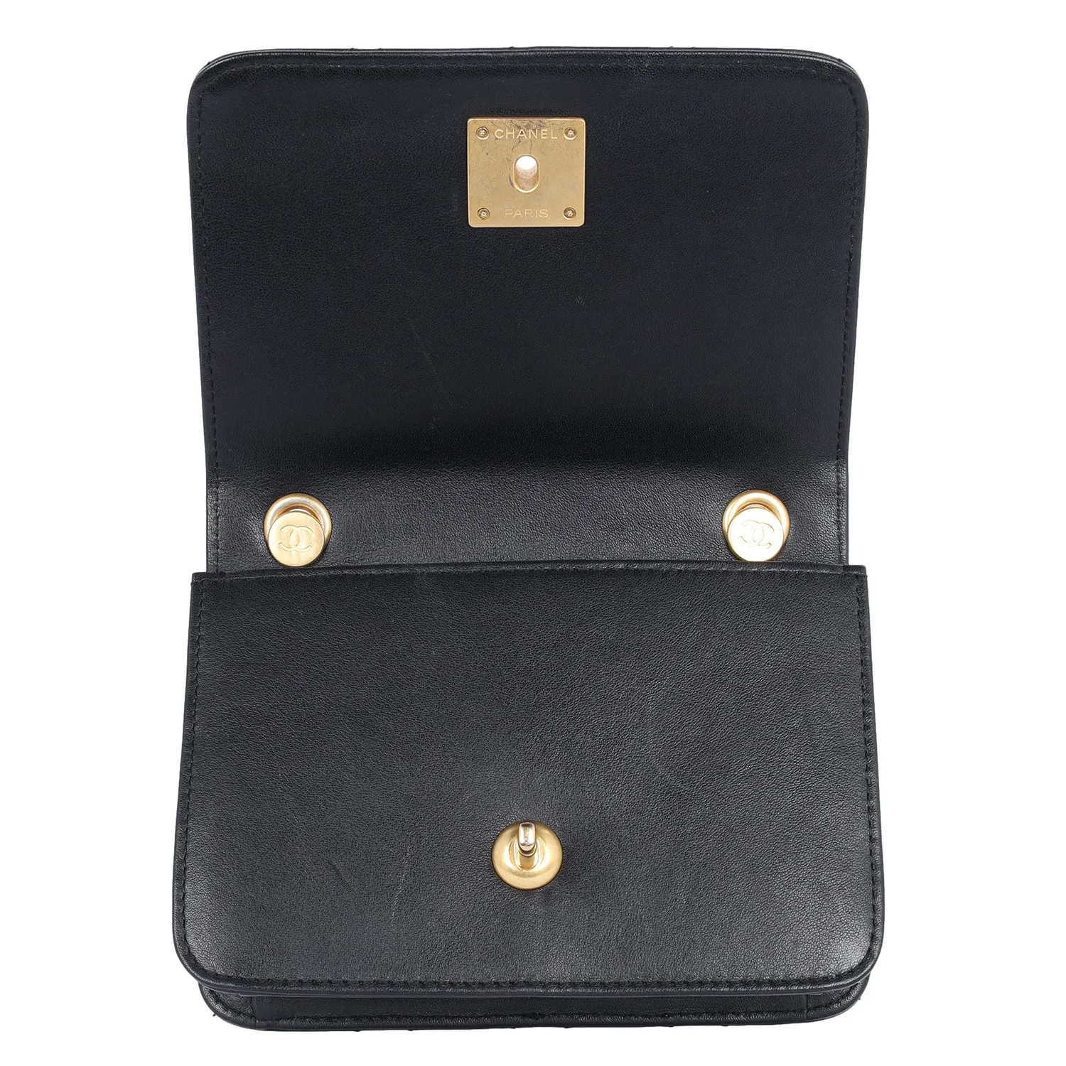 Onyx Pearl Flap Crossbody Bag