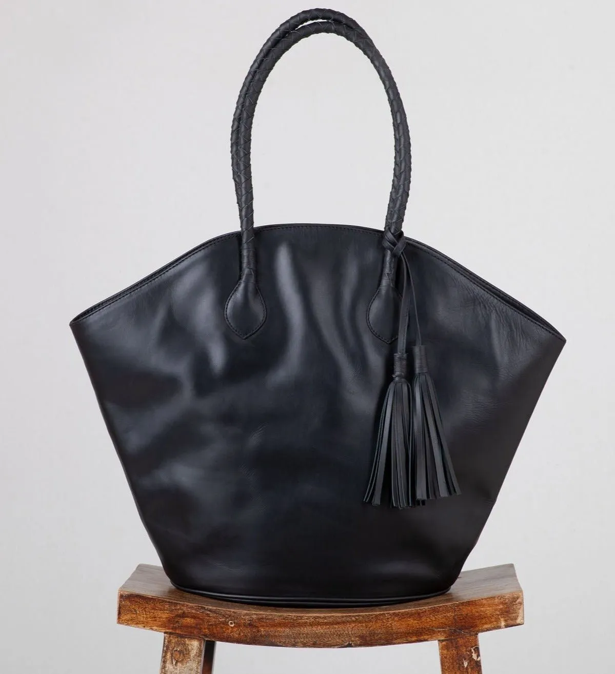 Winged Tote Black